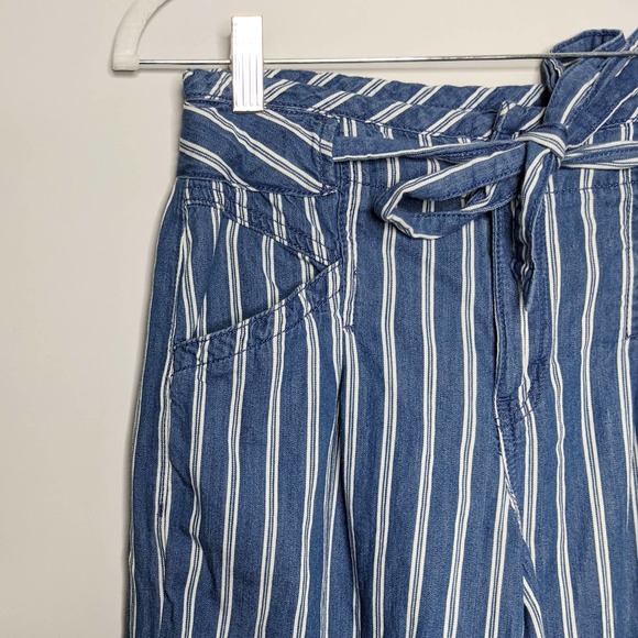 AEO • Super High Rise Stripe Wide Leg Crop Pants 2 - Picture 5 of 10